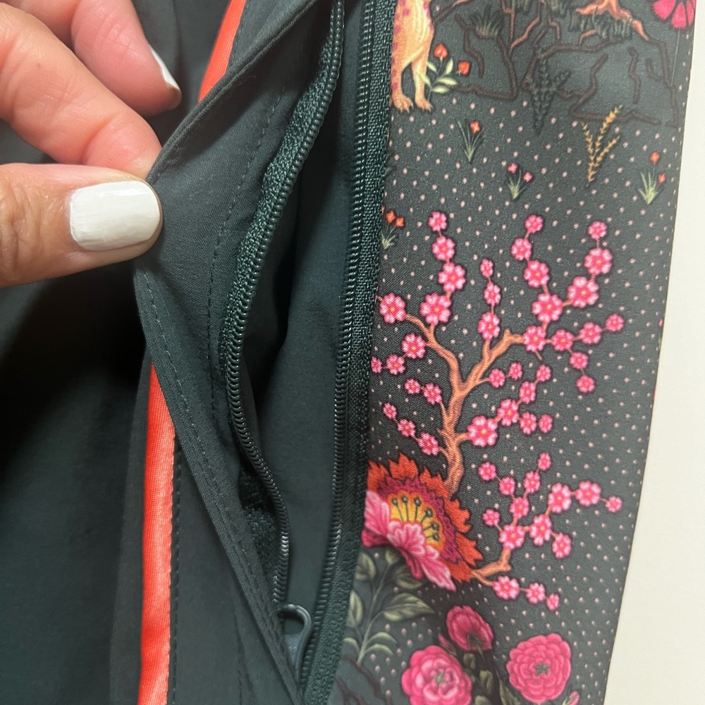 PUMA x LIBERTY Floral Green Gables Printed Women's Track Pants - Picture 4 of 8